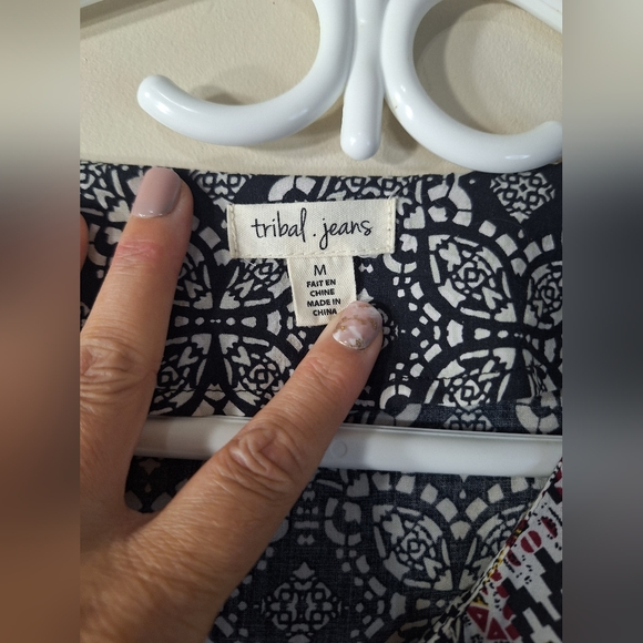 Tribal Jeans Aztec Print Tunic Blouse | V-Neck | Bohemian Style | Rayon Size M - Picture 3 of 10